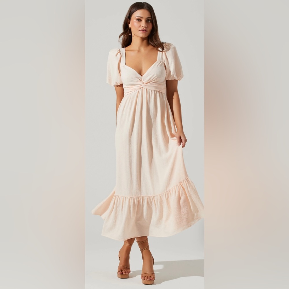 ASTR The Label Twist Bust Tie Back Puff Peach Midi Dress